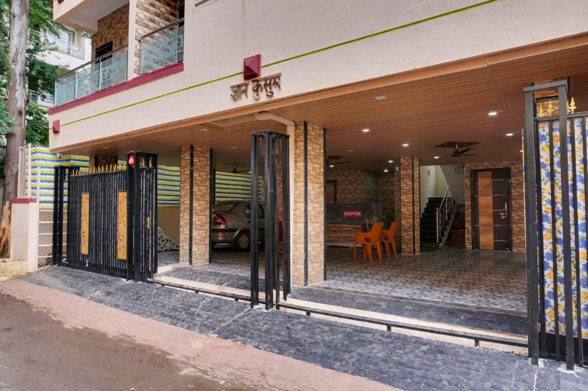 Hotel Paradise-Near Eon It Park Kharadi פונה מראה חיצוני תמונה
