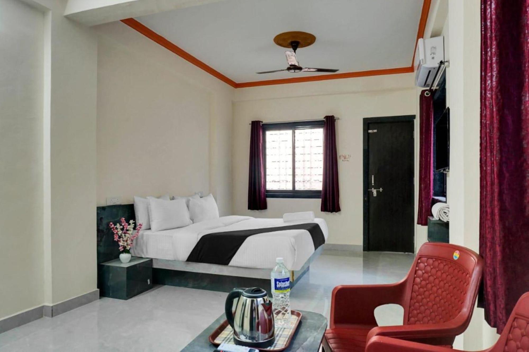 Hotel Paradise-Near Eon It Park Kharadi פונה מראה חיצוני תמונה